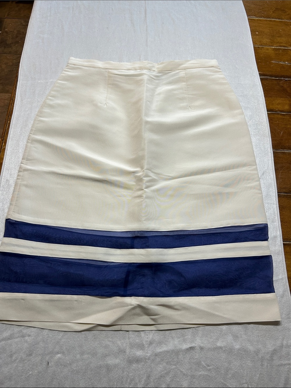 Misha Nonoo Women's Cream Pencil Skirt with Navy Mesh Stripe Detail size 6